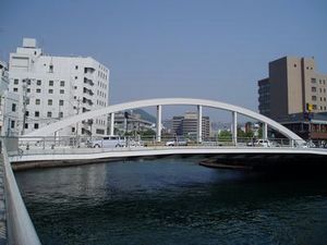 �����͂Ƃ΂�